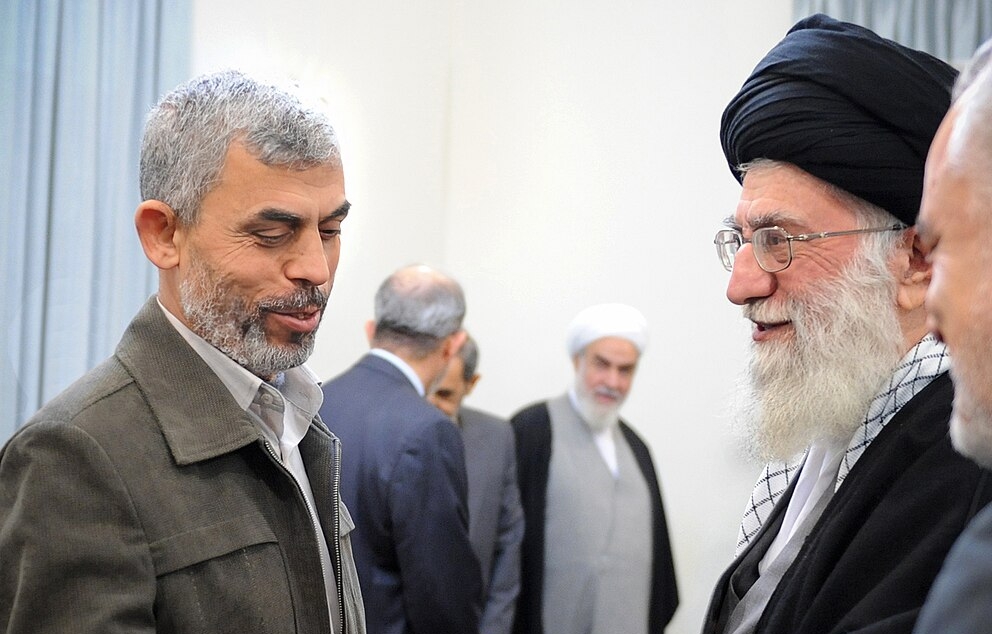 Yahya Sinwar greeting Iranian Supreme Leader Ali Khamenei website 2012