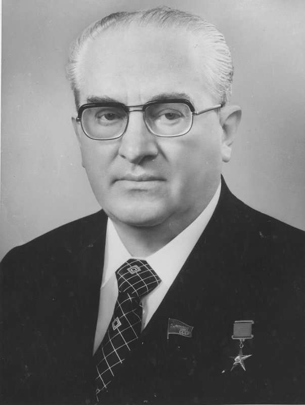 Yuri Andropov Soviet Life August 1983